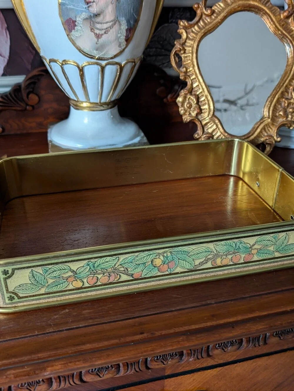 Vintage Pyrex metal casserole dish carrier, retro printed Golden harvest Motif,